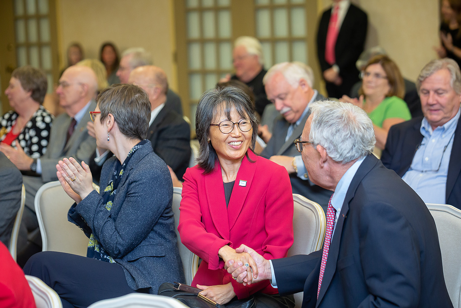 Army Historical Foundation Circles of Distinction gala handshake